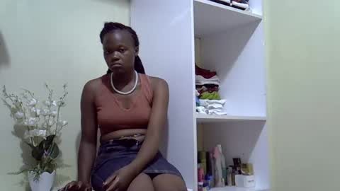 Snapshot of trendybooty chatting on 10/23/25, 05:51 tendybooty online show from 10/23/25, 05:51