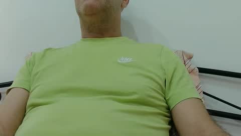 Snapshot of trevido4u chatting on 06/06/26, 01:11 trevido4u online show from 06/06/26, 01:11