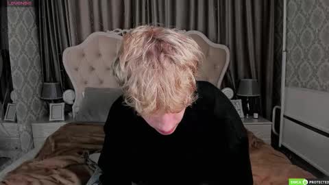 TrevorBenson online show from 10/08/25, 03:04