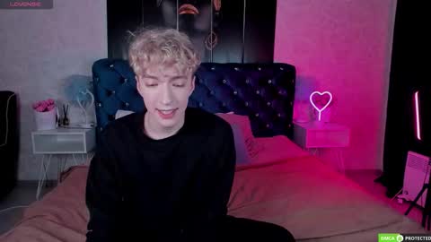 TrevorBenson online show from 11/20/25, 08:58