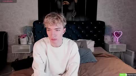 TrevorBenson online show from 11/25/25, 03:28