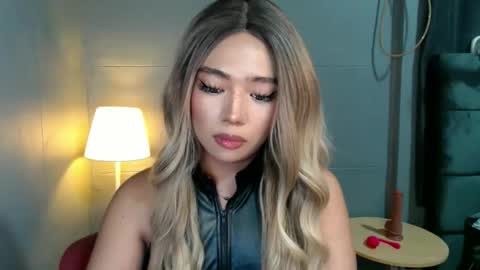 Snapshot of trexie_fucks15 chatting on 11/05/25, 11:16 trexie_fucks15 online show from 11/05/25, 11:16