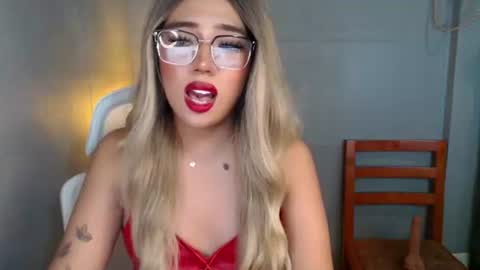 Snapshot of trexie_fucks15 chatting on 12/15/25, 12:04 trexie_fucks15 online show from 12/15/25, 12:04