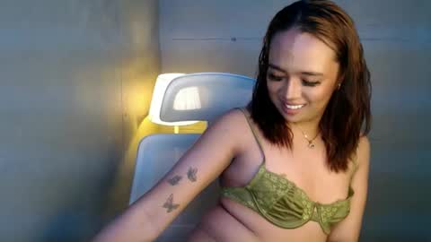 trexie_fucks15 online show from 04/04/26, 04:15