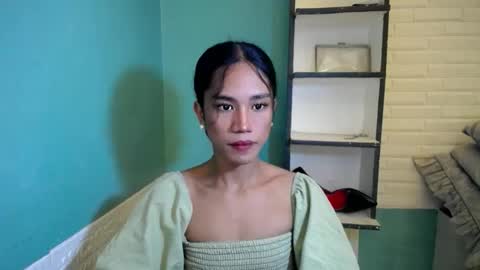 Snapshot of trexietemptress chatting on 04/15/26, 12:23 Trexie online show from 04/15/26, 12:23