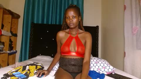 Snapshot of trey_queens chatting on 03/23/26, 04:11 trey_queens online show from 03/23/26, 04:11