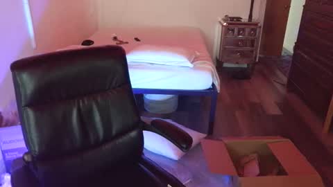 Treytronic online show from 05/07/26, 02:06