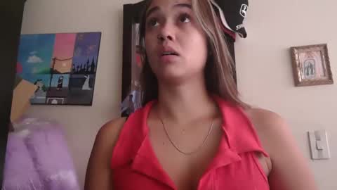 triana_bell online show from 04/05/26, 05:10