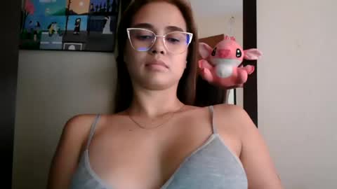 Snapshot of triana_bell chatting on 06/18/26, 08:57 triana_bell online show from 06/18/26, 08:57