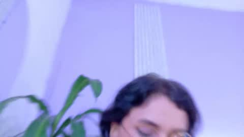 triana_crimson online show from 02/07/26, 12:36