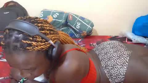 Tracy online show from 04/10/26, 11:48