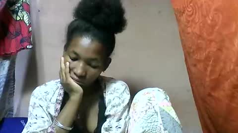 tricia9794 online show from 04/08/26, 06:13