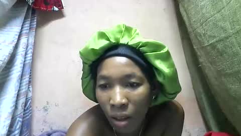 tricia9794 online show from 04/15/26, 04:47