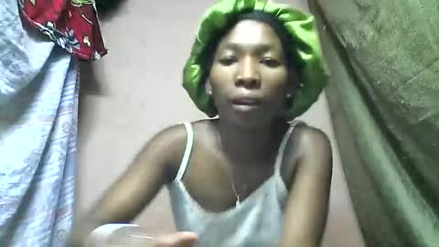 tricia9794 online show from 04/15/26, 07:58