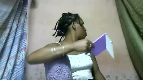 tricia9794 online show from 04/16/26, 08:04