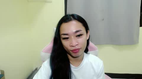 tricia_slut online show from 03/10/25, 07:53