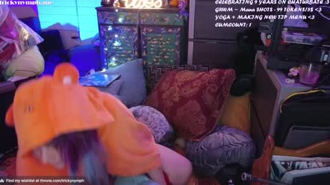 Cassie online show from 12/23/24, 04:33