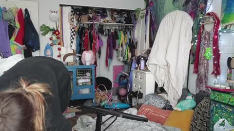 Cassie online show from 02/02/25, 07:25