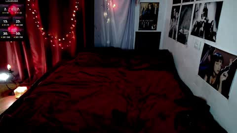 Vicky online show from 01/14/25, 02:19