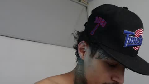 - trieone online show from 02/10/25, 04:19