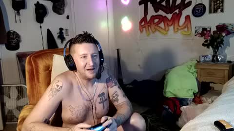 trillnonymau5 online show from 12/08/24, 03:43