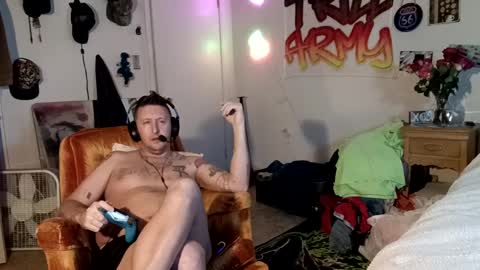 trillnonymau5 online show from 12/08/24, 06:43