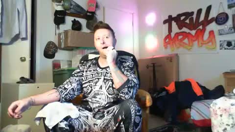 trillnonymau5 online show from 01/30/25, 12:18