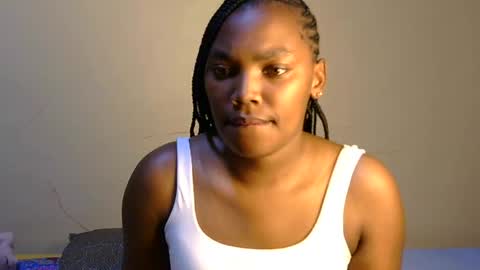Snapshot of trina_z chatting on 07/18/26, 06:23 trina_z online show from 07/18/26, 06:23