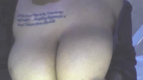 trinahluicy online show from 04/11/26, 08:18