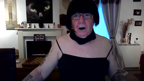 trinity1011 online show from 06/04/26, 04:51