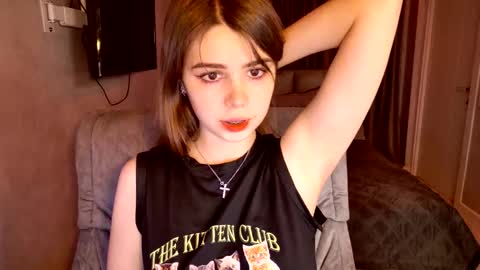 Snapshot of tripleprinces chatting on 11/08/25, 04:07 tripleprinces online show from 11/08/25, 04:07