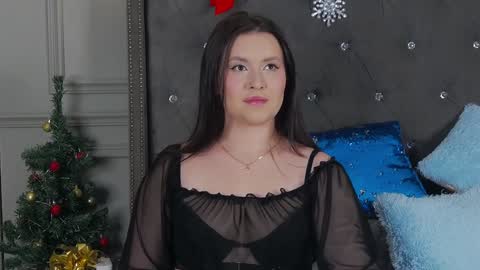 trisha_winslet online show from 12/26/24, 04:36