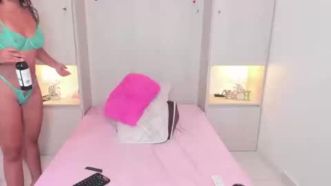 Snapshot of trishamoon chatting on 09/12/25, 04:34 TRISHA online show from 09/12/25, 04:34