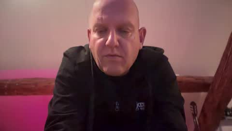 Triton online show from 09/19/25, 02:13