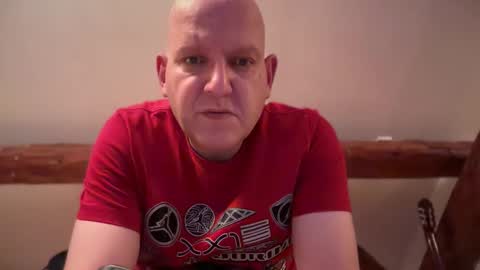 Triton online show from 10/09/25, 05:05