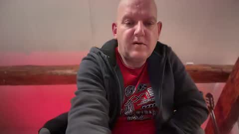 Triton online show from 10/09/25, 10:19