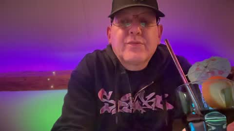 Triton online show from 04/21/26, 02:51