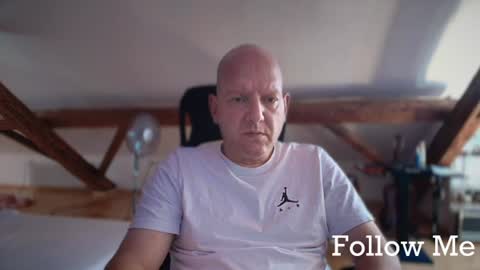 Snapshot of tritonspace chatting on 07/20/26, 11:12 Triton online show from 07/20/26, 11:12