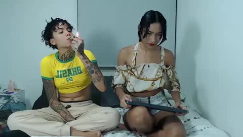 trixiandsuki online show from 09/19/25, 11:16