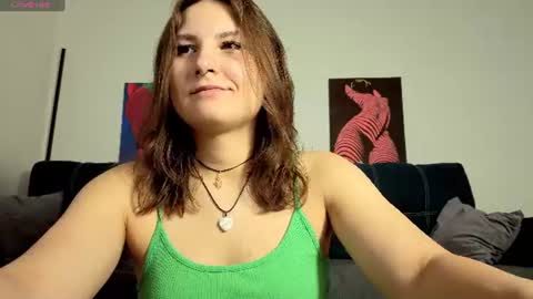 Snapshot of trixibell chatting on 06/22/26, 04:53 trixibell online show from 06/22/26, 04:53