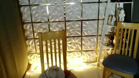 trixie_foxslut online show from 04/14/26, 12:11