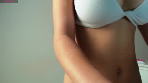 Snapshot of trixie_taylor chatting on 01/27/25, 06:52 Trixie Taylor online show from 01/27/25, 06:52