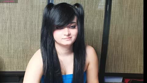 trixiedoescamcam online show from 01/27/25, 05:26