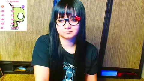 trixiedoescamcam online show from 10/16/25, 01:06