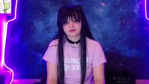 trixiedoescamcam online show from 05/30/26, 10:07