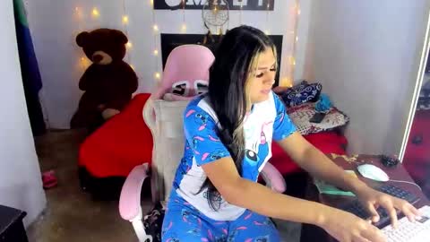 trixxy online show from 01/08/26, 03:25