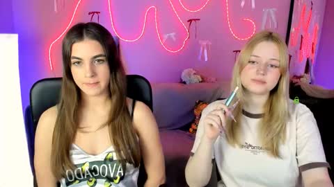 Trixy online show from 03/25/26, 01:28