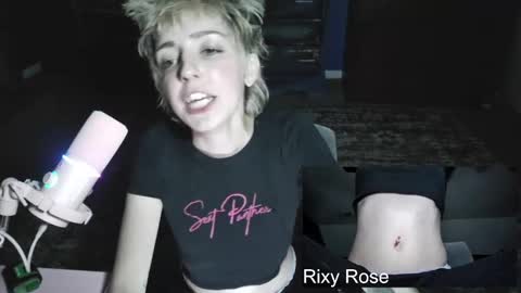 RixyRose online show from 10/15/25, 03:17