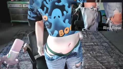 RixyRose online show from 10/17/25, 03:47