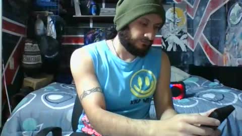 Snapshot of trizquelmen chatting on 02/09/26, 03:32 Andrew online show from 02/09/26, 03:32